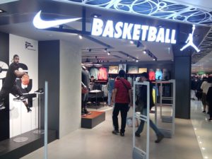 Die besten Shops für Basketballschuhe